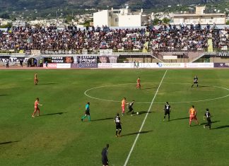 Καλαμάτα – Ιαλυσός 2-0: Νίκησε και στην κακή της μέρα, μόνη πρώτη στην κορυφή