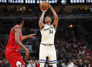 Αντετοκούνμπο: Επέστρεψε φορτσάτος ο “Greek Freak”