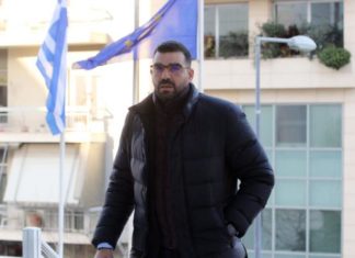 “Βόμβες” Κωνσταντινέα κατά Κουρίδη και Άρη Σταθόπουλου στη δίκη των “28”
