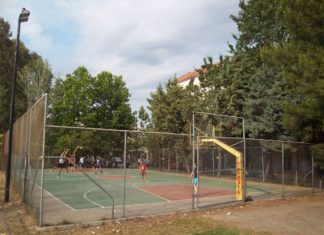 Απαράδεκτη αδράνεια της δημοτικής αρχής – Παραμένουν κλειστά τα γήπεδα μπάσκετ στο ποτάμι
