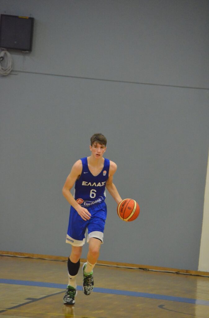 228077056_825630134726204_1368201710725487328_n-674x1024