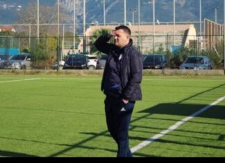 Νίκος Μανιατέας “Δε συνεχίζω στην Αναγέννηση, ευχαριστώ τους παίκτες και τη διοίκηση”