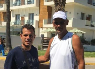 Ο Δημήτρης Ιτούδης με τον Σπύρο Ψυχογιό