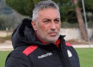 Μιλτιάδης “Τα ηνία σε Μαγκαφίνη”