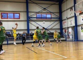 Λογική ήττα (86-58) για την, μισή, Καλαμάτα 80 στη Σαρωνίδα