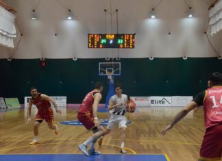 Καλαμάτα BC – Αχαγιά 82 70-75: Λύγισαν στην παράταση οι Μελανόλευκοι