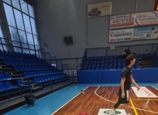 Στάζει νερό σε πολλά σημεία το κλειστό της Τρίπολης (Φωτογραφίες)